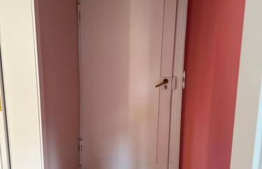 BELLA - Business&Family, Messe Flughafen in 5 min, SmartTV, Netflix, Waschmaschine, 24h Checkin, 35qm - Foto 8