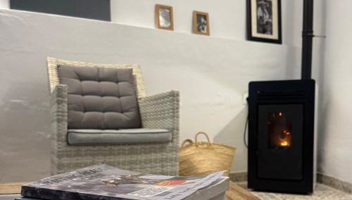 Cottage - Sleeps 4 - Pet Friendly - Patio - Foto 3