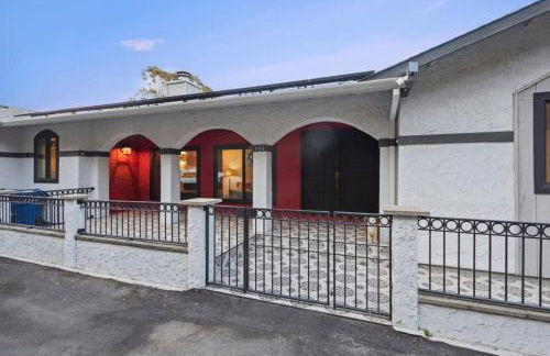 Marbella Lane - 3BR Penthouse Executive Suite, SFO, Parking - Foto 46