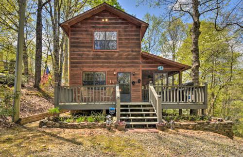 Cozy Hiawassee Cabin with Fire Pit and Mtn Views! - Foto 2