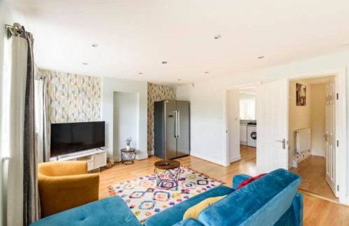 Overbury Lodge, Birmingham with FREE Parking - Photo 31