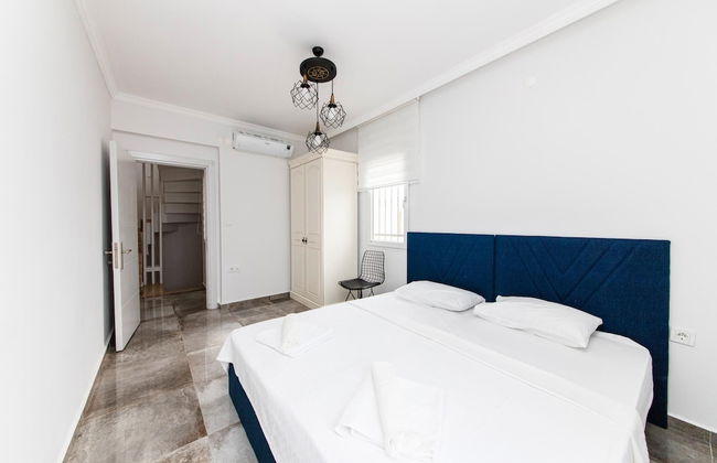 Sea View Huge Private Villa With Terrace in Bodrum - Photo 21