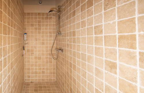 Le Mas pierre et soie - Photo 38