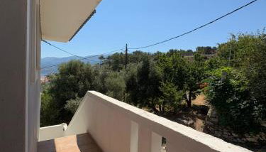 Sunset Apartments - Photo 3