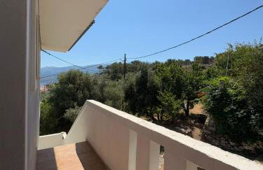 Sunset Apartments - Photo 3