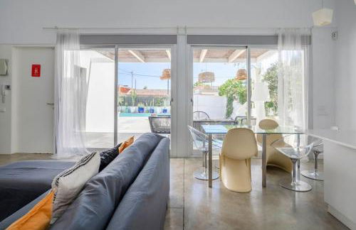 Villa Paloma with private pool, located 350m to the sea and tram station! - Photo 14