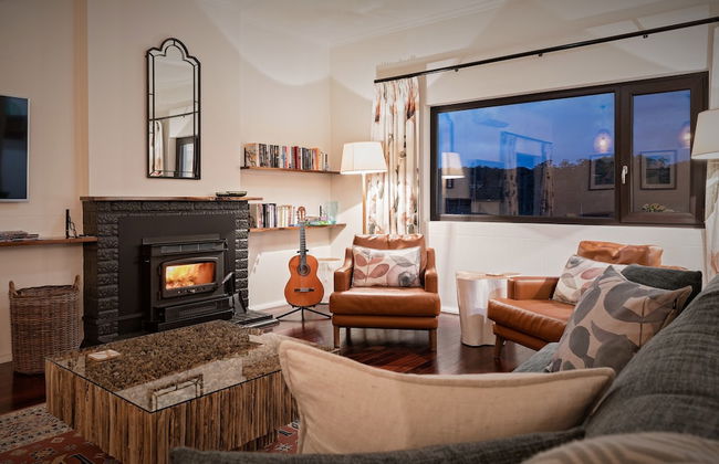 Esto House - Photo 1