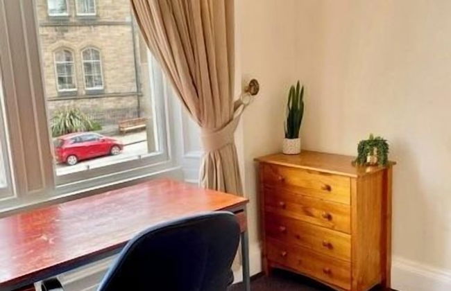 Large 5 Bedroom Flat in Marchmont, Edinburgh - Foto 16