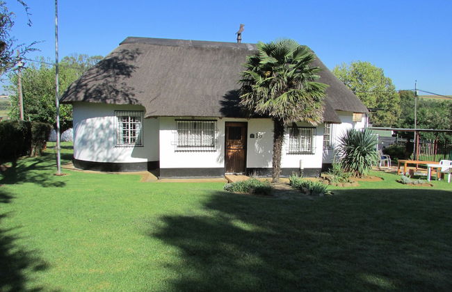 Absolute Leisure Cottages - Photo 1