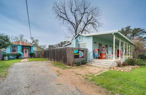 Retro Retreat in Llano with Screened Porch! - Photo 25