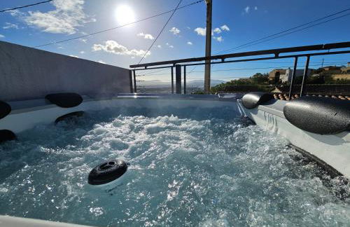 Bella Villa Piscine & jacuzzi - Photo 1