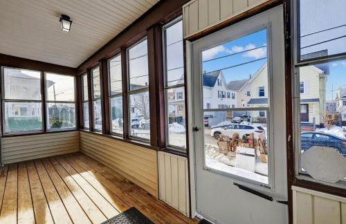 Spacious 2Br home in Malden with AC & heat - Photo 14