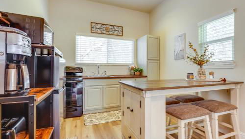 Clear Lake Getaway with Dock Access and Shared Yard! - Foto 3