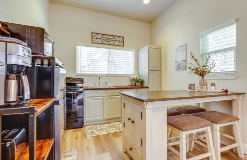 Clear Lake Getaway with Dock Access and Shared Yard! - Foto 3