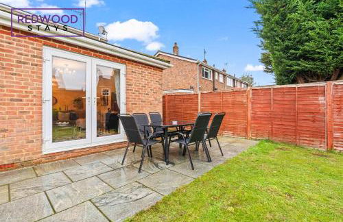 Cozy Family & Contractor Home 3X FREE Parking by Redwood Stays - Foto 51