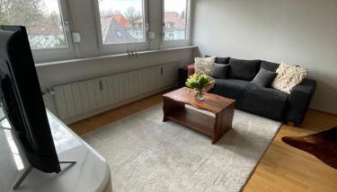 Quiet Center Apartment - 10 min to Center & Oktoberfest - Free Parking - near Nymphenburg Palace & Botanical garden - Photo 5
