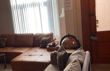 ENTIRE Big Home Close To Events - 2 Family Rooms - Kid Friendly - Private Patio & Firepit - Foto 5