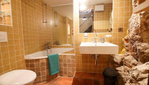 ROCHE-Rock in the heart of the Old Town - Foto 5