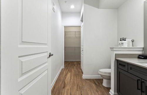 2 BD Luxe Oasis, Near The Star and Shops - Foto 22