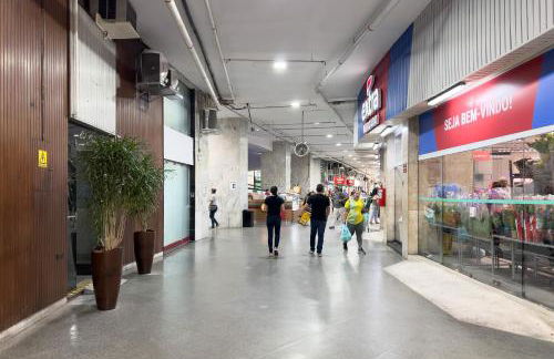 32-COP · CurtaCopacabana: Studio funcional com tudo embaixo - Foto 8