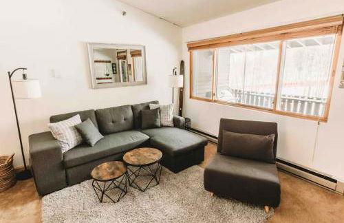 Sunday River Ski In Ski Out Mountain View Condo with Hot Tub Pool and Sauna! - Foto 2