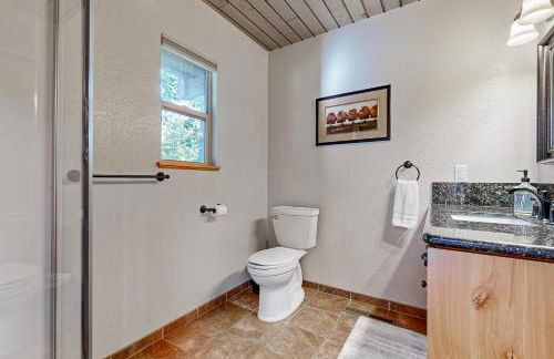 Walk to Golf and Restaurants Serene Twain Harte Gem - Photo 13