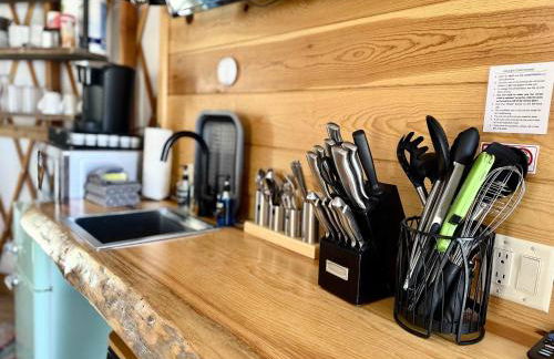 Yurt Overlook #09 with AC and Private Bath 2 Kings - Foto 12