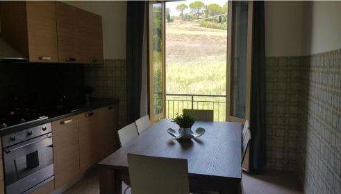 VAL D'ORCIA DELUXE 2, RAFFINATA CASA immersa nel verde con WiFi, giardino e parcheggio - Foto 5