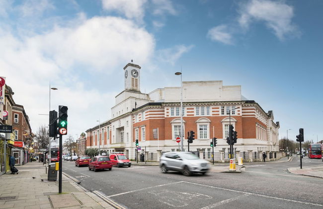 Mirrored Reflections - Foto 1