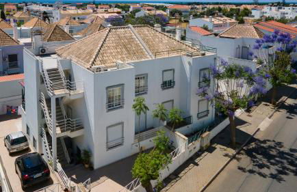 Luminous 3BDR Apartment W/Balcony by LovelyStay - Foto 6