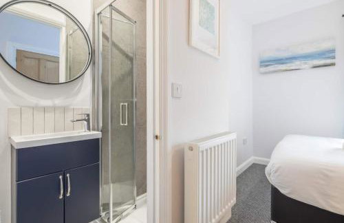 Modern 4-Bedroom Detached Home in Central Cambridge with Parking - Foto 14