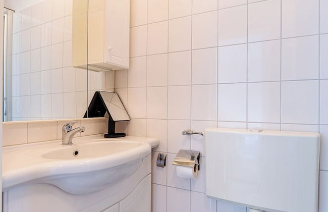 Attractive Apartment Near Vlissingen Beach - Photo 60