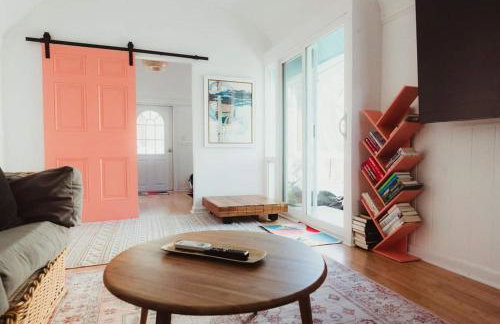 Huge Beach Bungalow- Yard, Beach Pass, King Beds - Foto 17