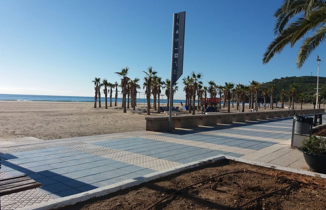 LET 4 U Cala Blanca I Frontal - Photo 16