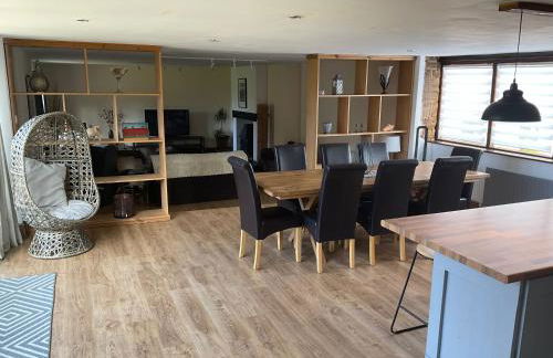 The Nursery - Foto 37