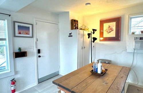 2BR Apt 9 min to Integris #N3 - Photo 32