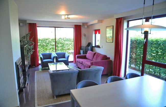 Apt w/ Fireplace & Garden - Photo 12