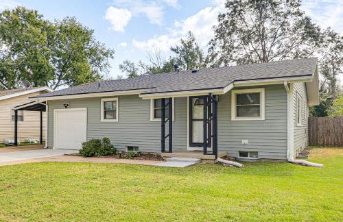 2 Mi to Zoo, Fenced Yard Family Home in Wichita! - Photo 1