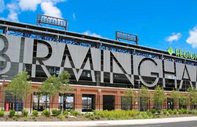 Theatre Retreat 2 Bedroom Loft - 1 Blk from Theatres - Foto 46