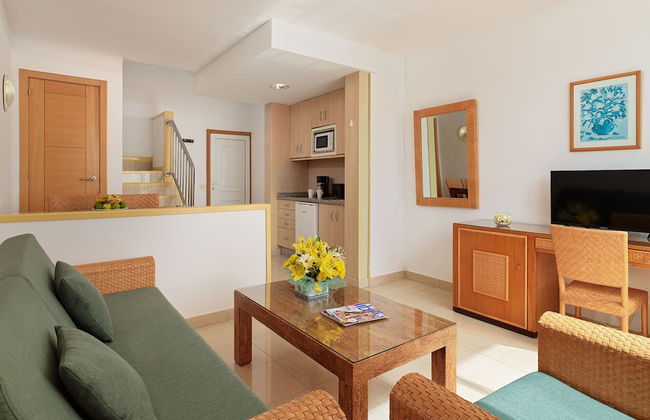 Aparthotel Esquinzo Y Monte Del Mar - Foto 26