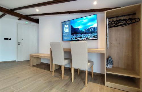 Meteora Gold and Glass Loft - Foto 22