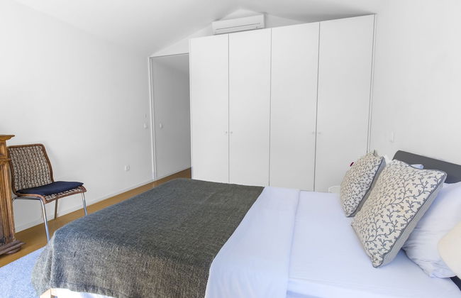 Bright 3BR Flat w/ AC in City Center by LovelyStay - Photo 5