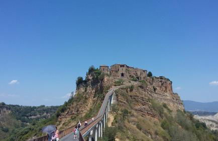 Blue House Near Bagnoregio-overlooking the Umbrian Mountains and Tiber Valley - Foto 124