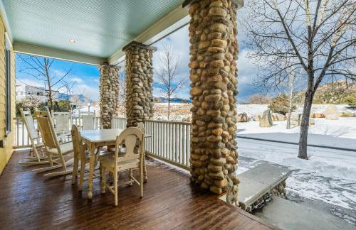 Swift Landing Steps from River & Local Hotspots - Foto 8