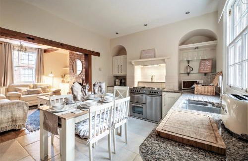 The Cottage in Chester, Sleeps 6 with FREE Parking - Photo 6