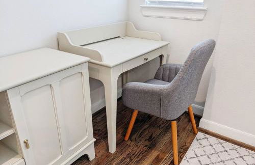 TMC 3-Story Townhome FREE EV Charge - Foto 46