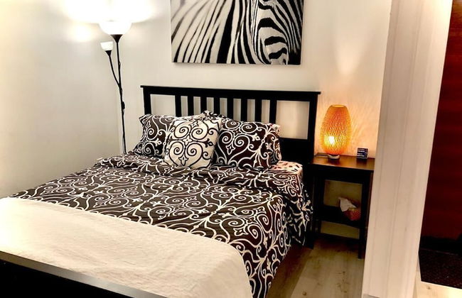 Toronto Downtown Suites CN Tower View - Photo 4