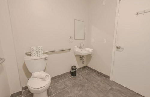 Simple Spacious Apartment - Foto 14