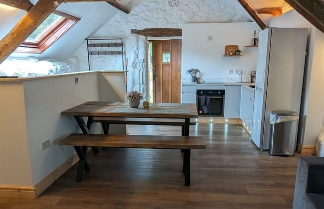 Lodge House - Photo 6