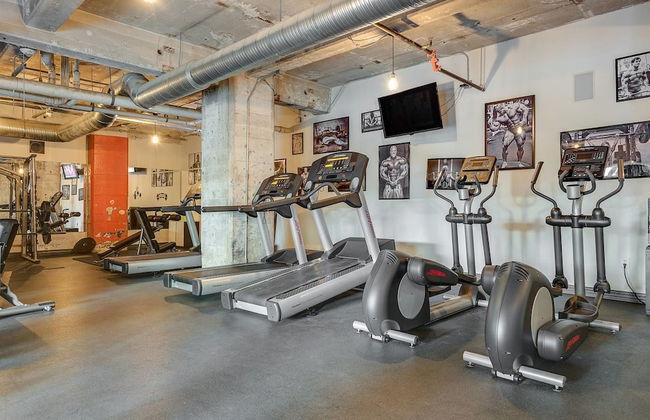 Brand New Stunning Unit Downtown - Foto 13